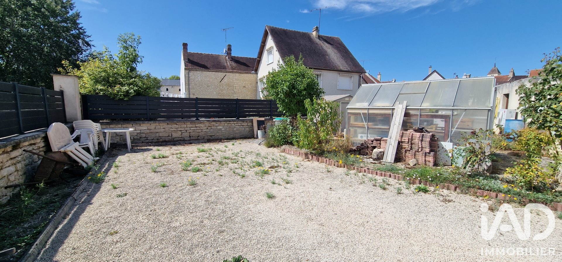 Maison à vendre, 117m², Lézinnes