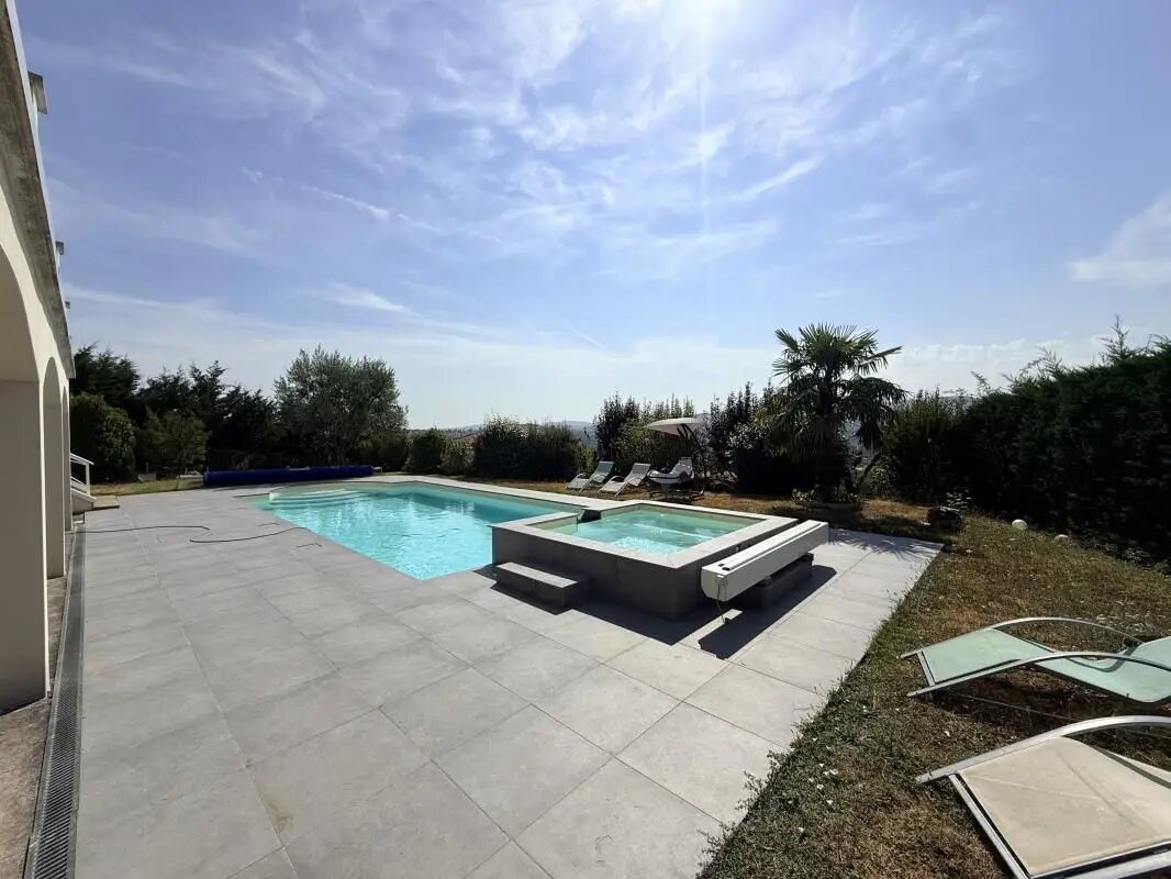 Maison à vendre, 137m², Genilac
