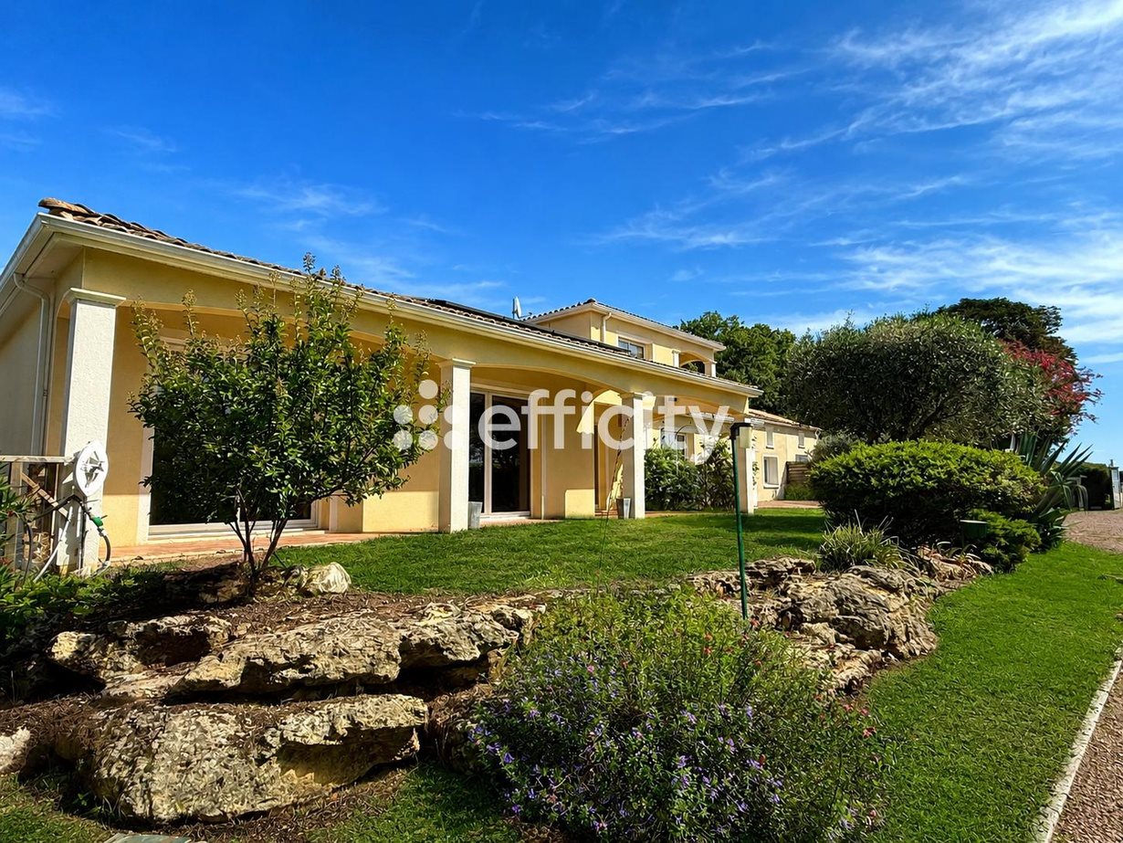 Maison à vendre, 273m², Cravans