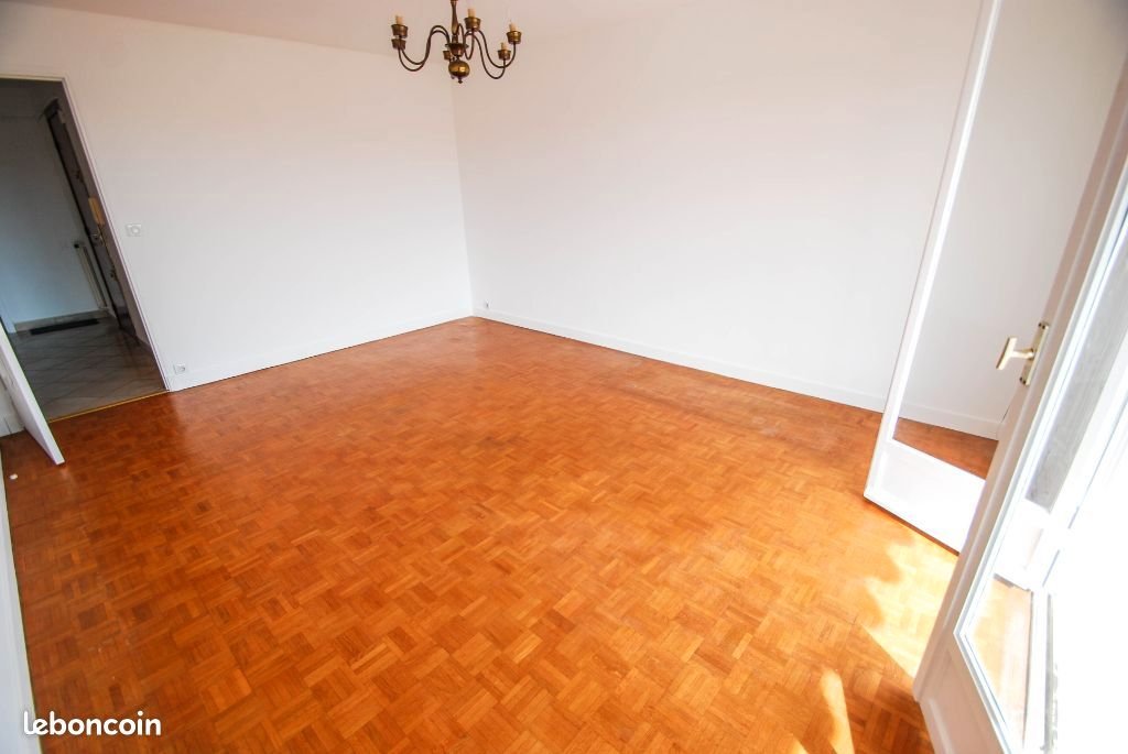Appartement à louer, 68m², Antibes