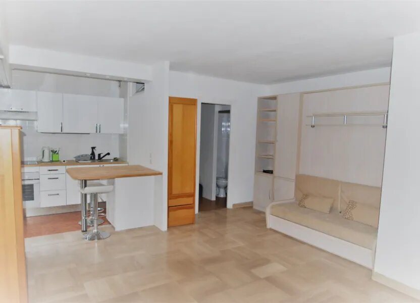 Appartement à louer, 29m², Antibes