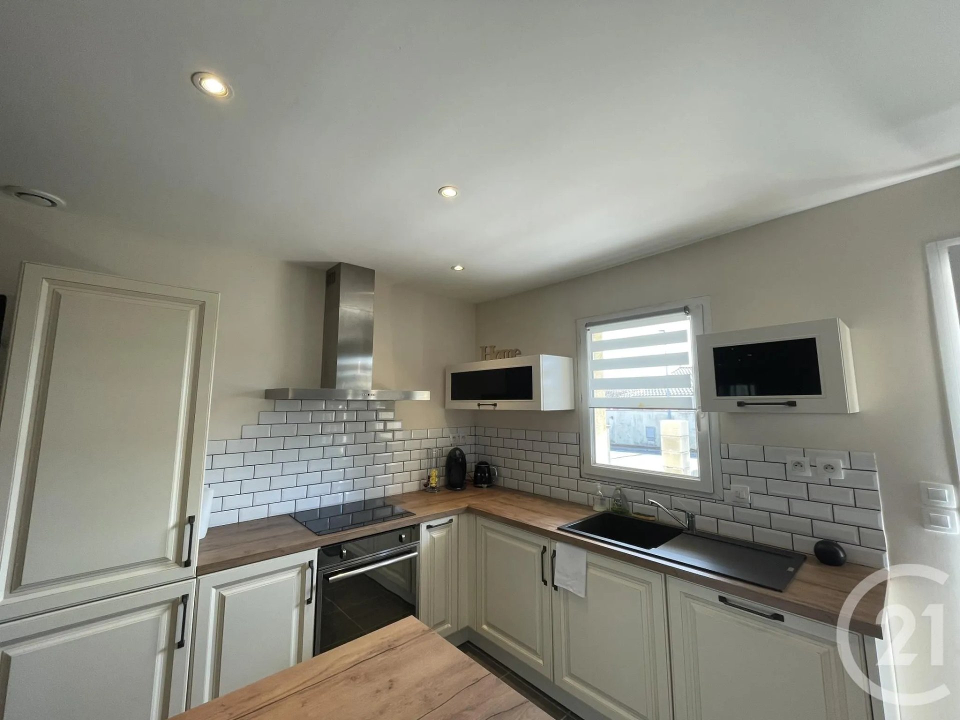 Maison à louer, 87m², Pezens