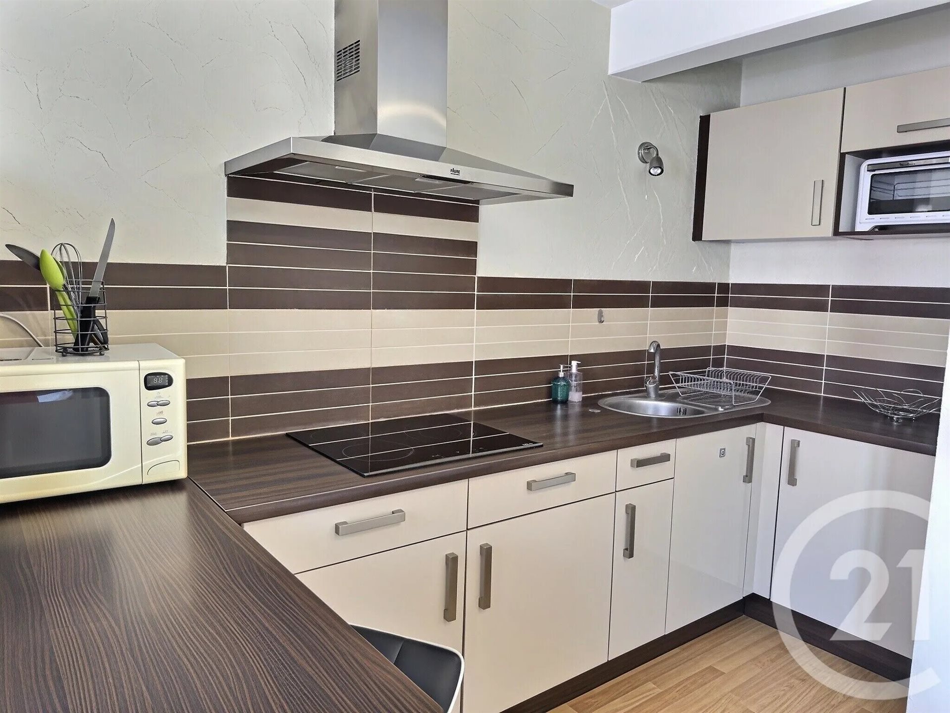 Appartement à louer, 23m², La Londe-les-Maures