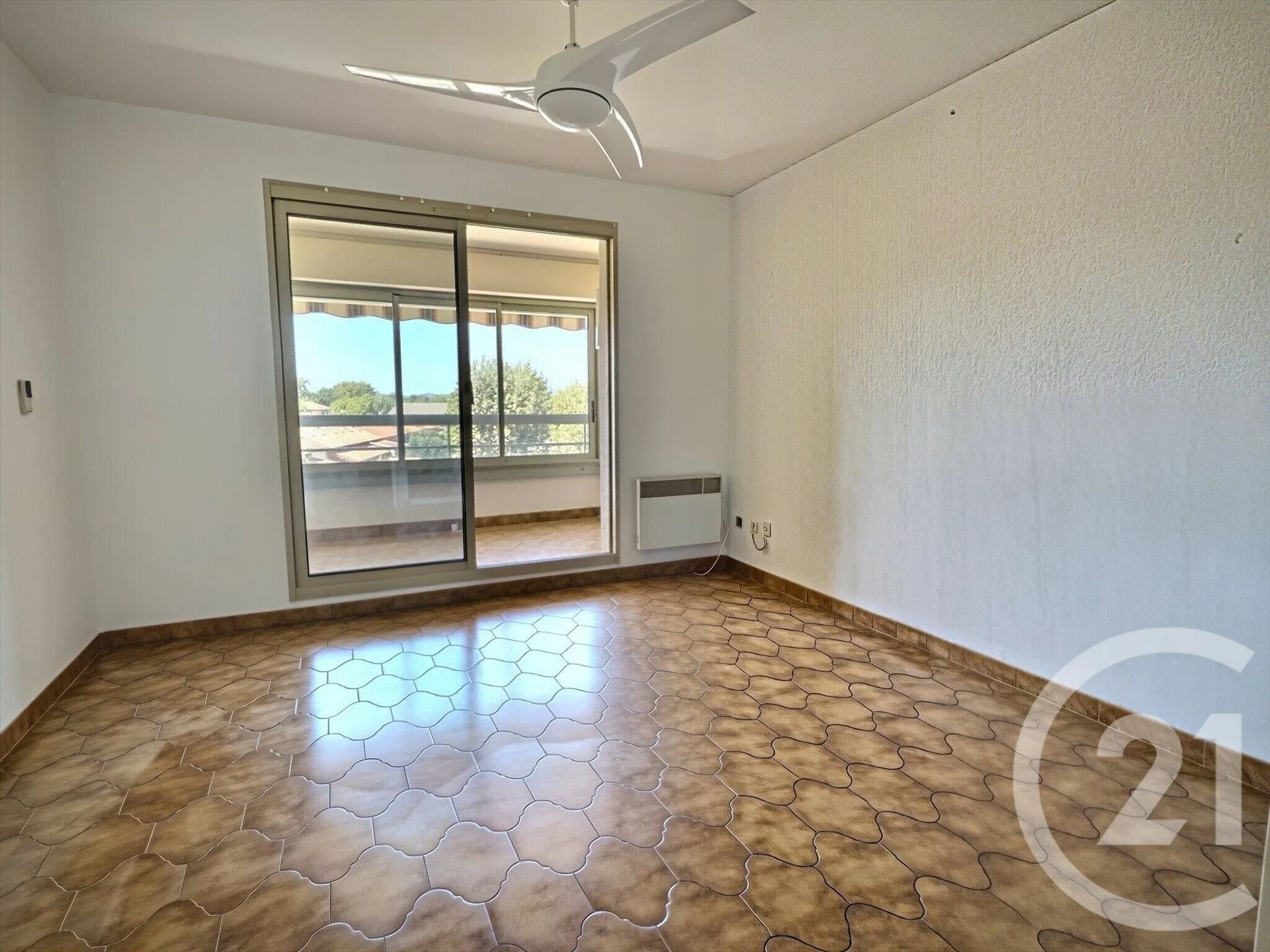 Appartement à louer, 22m², La Londe-les-Maures