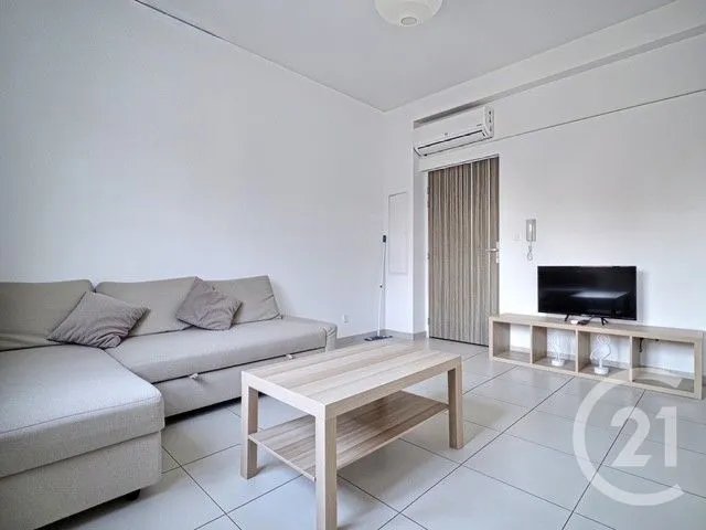 Appartement à louer, 40m², La Londe-les-Maures