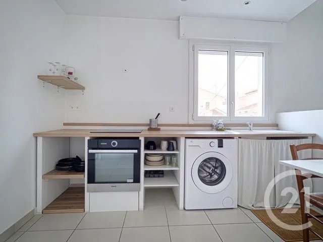 Appartement à louer, 40m², La Londe-les-Maures