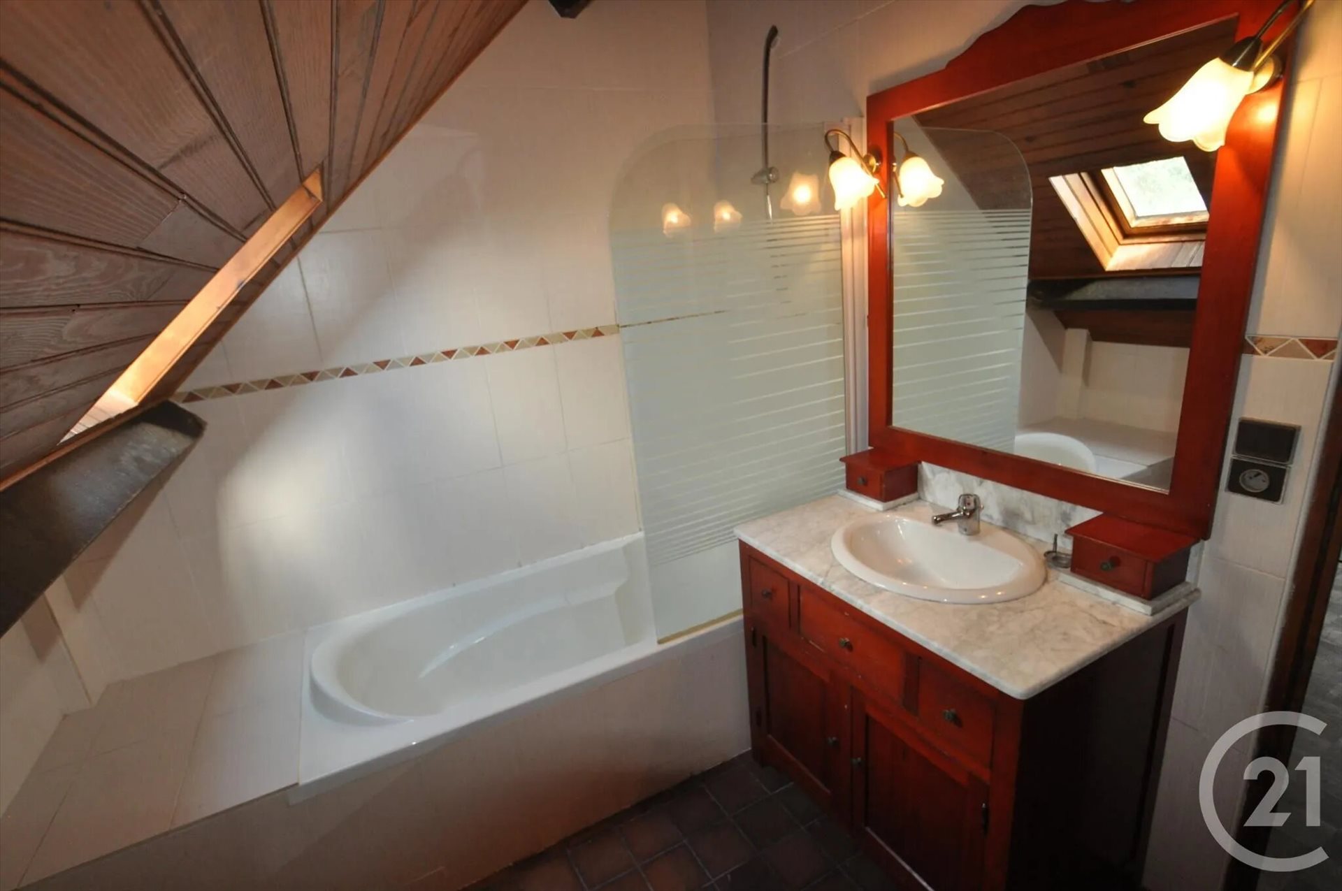 Maison à louer, 192m², Pont-de-Salars