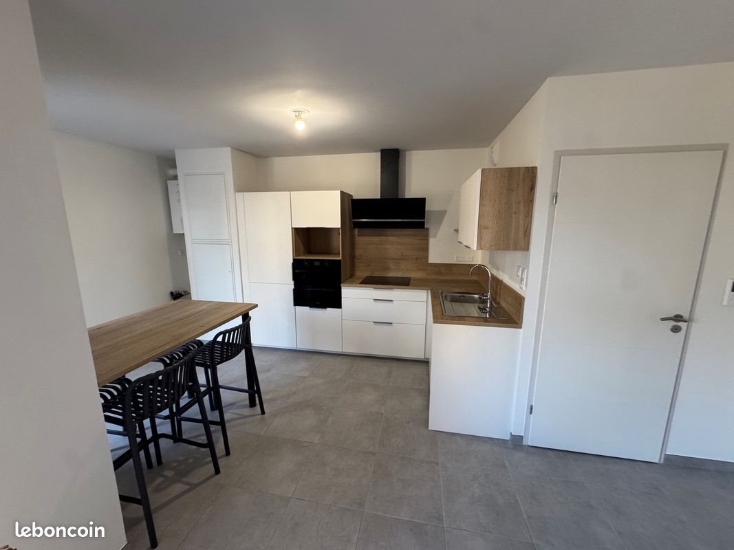 Appartement à louer, 43m², Luc-la-Primaube