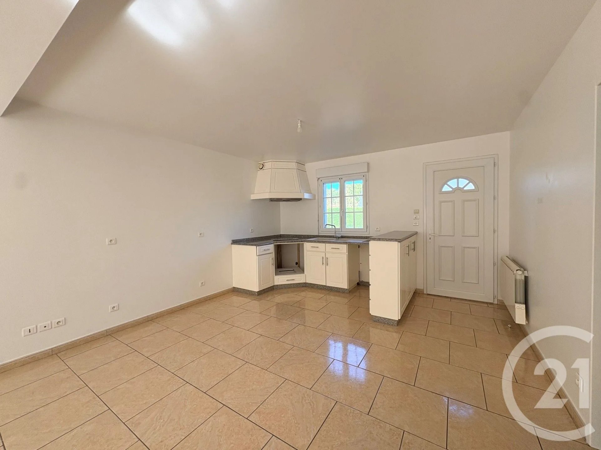 Maison à louer, 94m², Saint-Ay