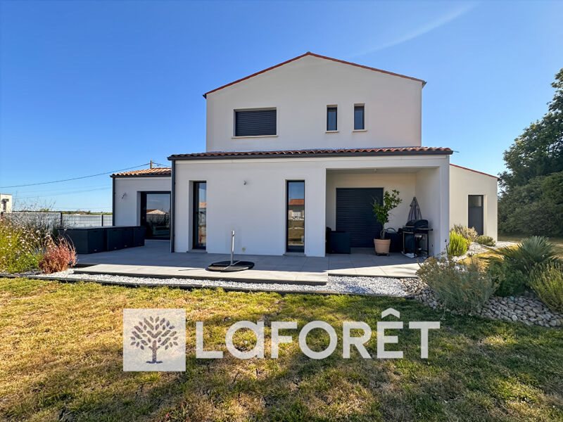 Maison à vendre, 199m², Saintes