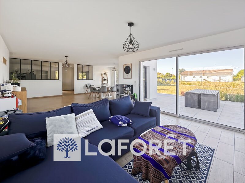 Maison à vendre, 199m², Saintes