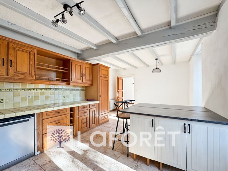 Maison à vendre, 241m², Saint-Genis-de-Saintonge