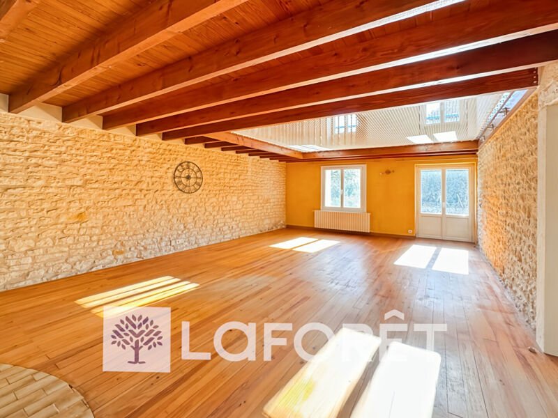 Maison à vendre, 241m², Saint-Genis-de-Saintonge