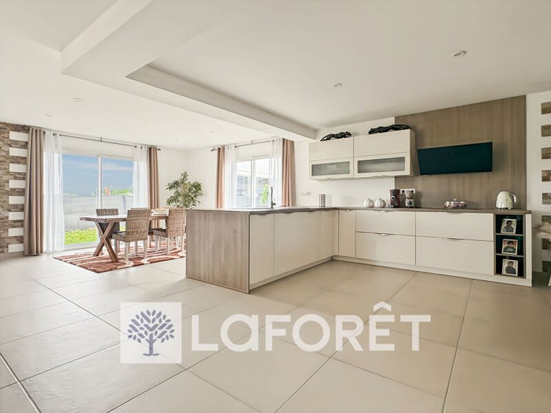 Maison à vendre, 136m², Villars-en-Pons