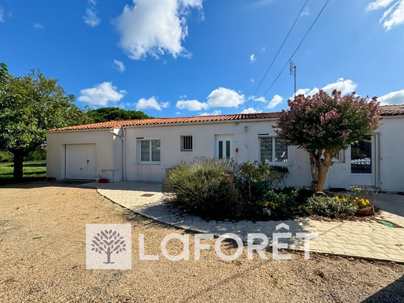 Maison à vendre, 106m², Gémozac