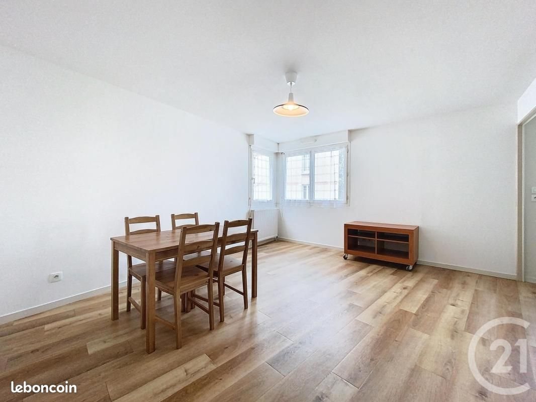 Appartement à louer, 47m², Clermont-Ferrand