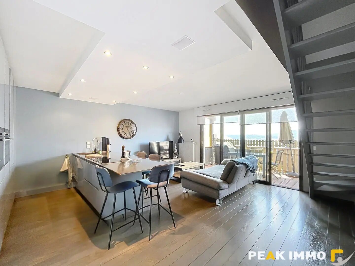 Appartement à louer, 99m², Lucinges