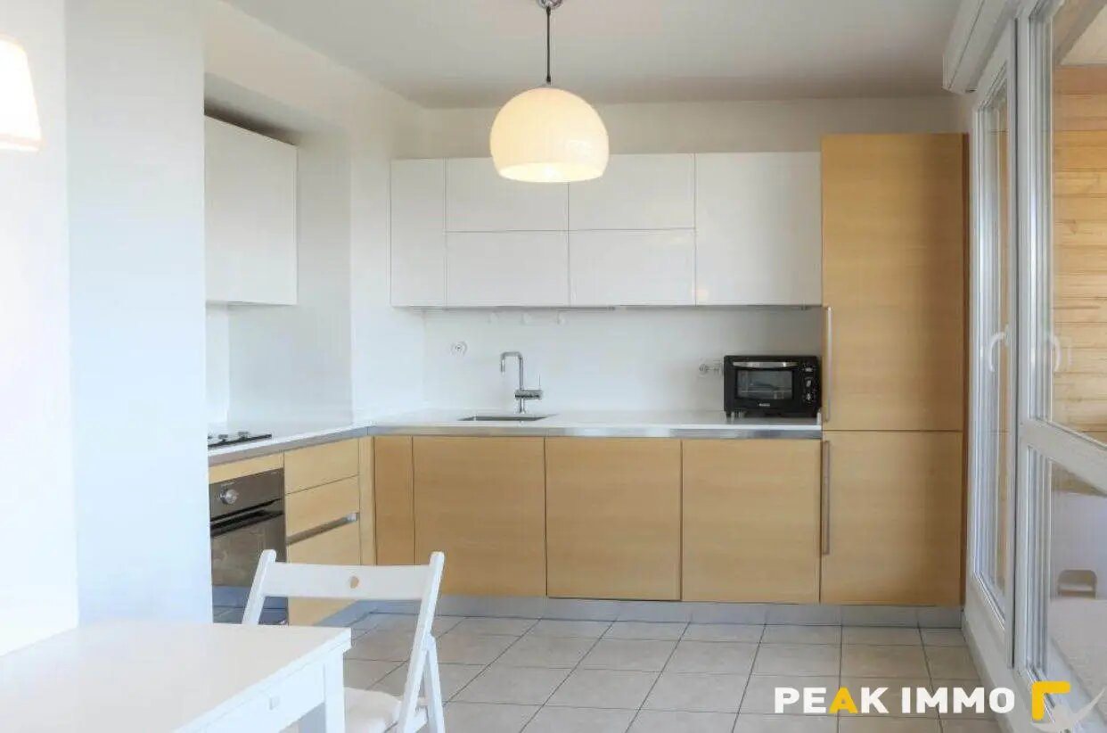 Appartement à louer, 114m², Etrembières