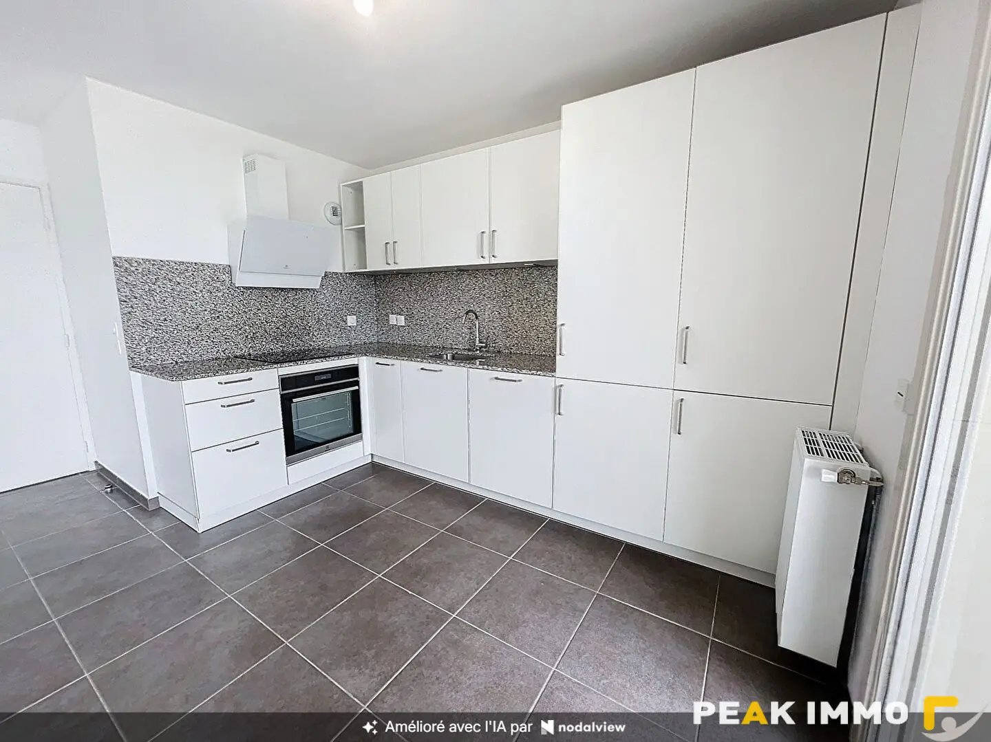 Appartement à louer, 82m², Lucinges