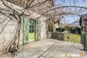 Maison à louer, 207m², Viuz-en-Sallaz