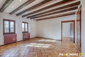 Maison à louer, 207m², Viuz-en-Sallaz