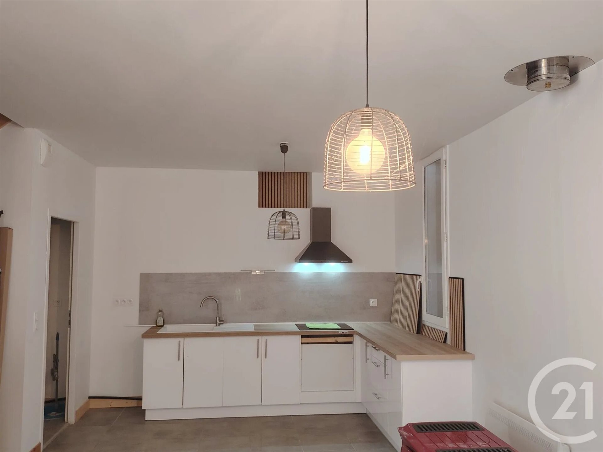 Maison à louer, 66m², Preignac