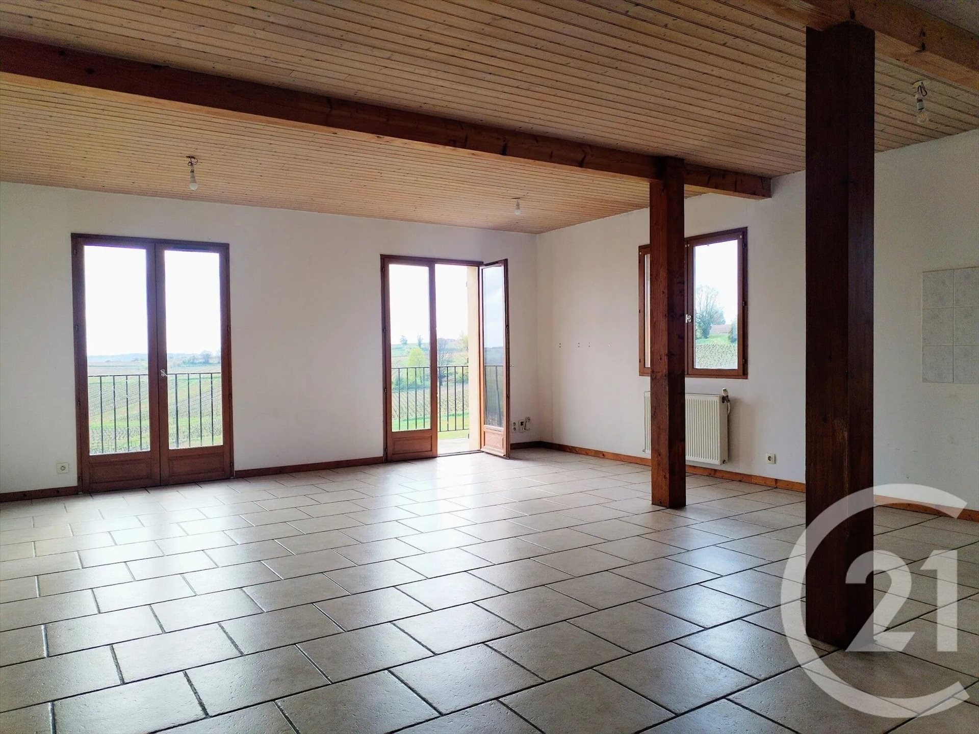 Maison à louer, 78m², Sainte-Croix-du-Mont