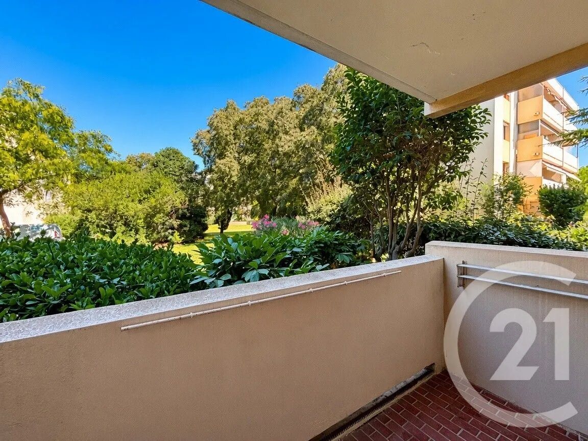 Appartement à louer, 57m², Marseille 8ème