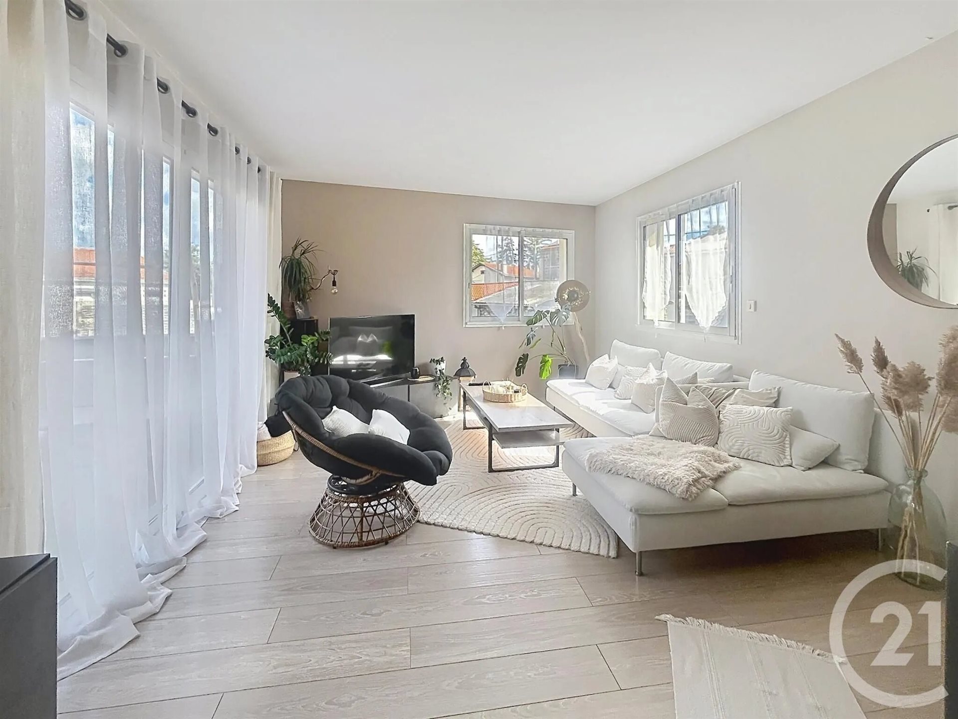Maison à louer, 105m², Lussat