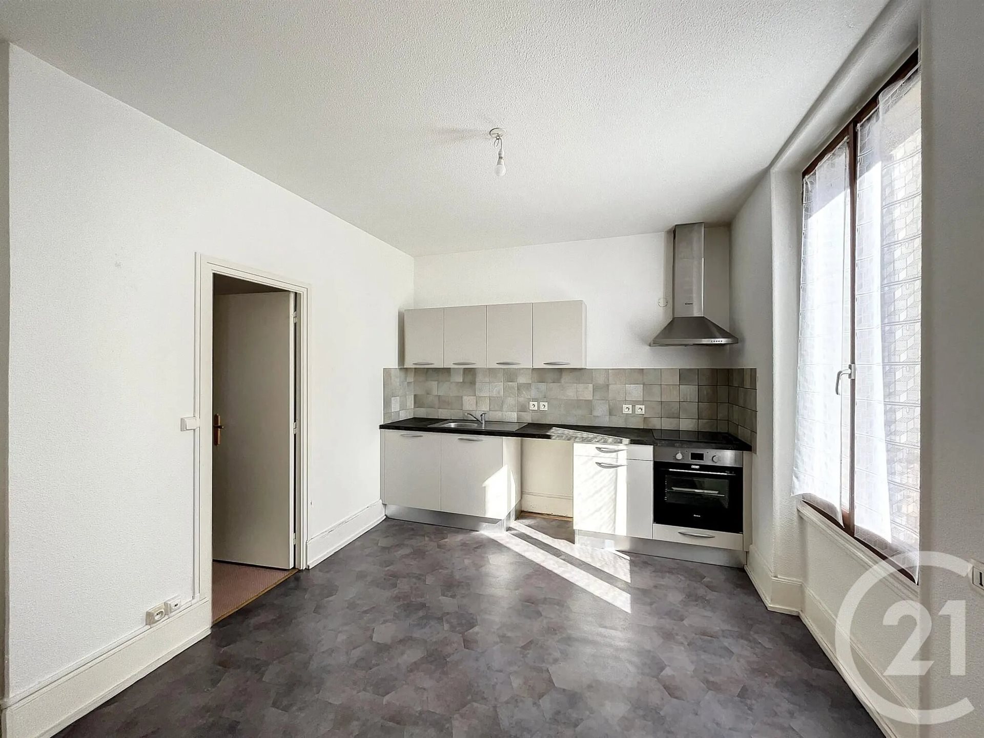 Appartement à louer, 80m², Châtel-Guyon