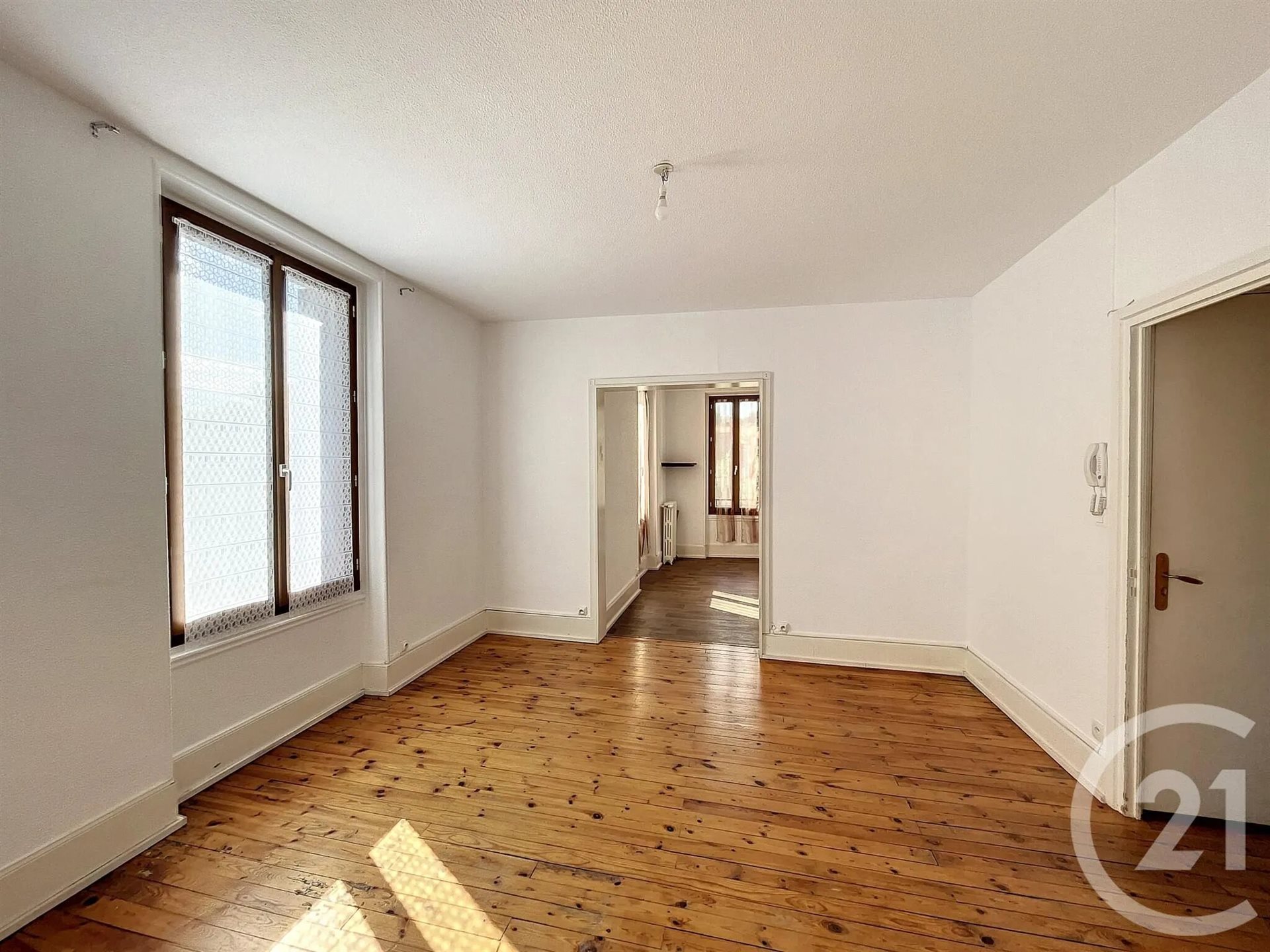 Appartement à louer, 80m², Châtel-Guyon