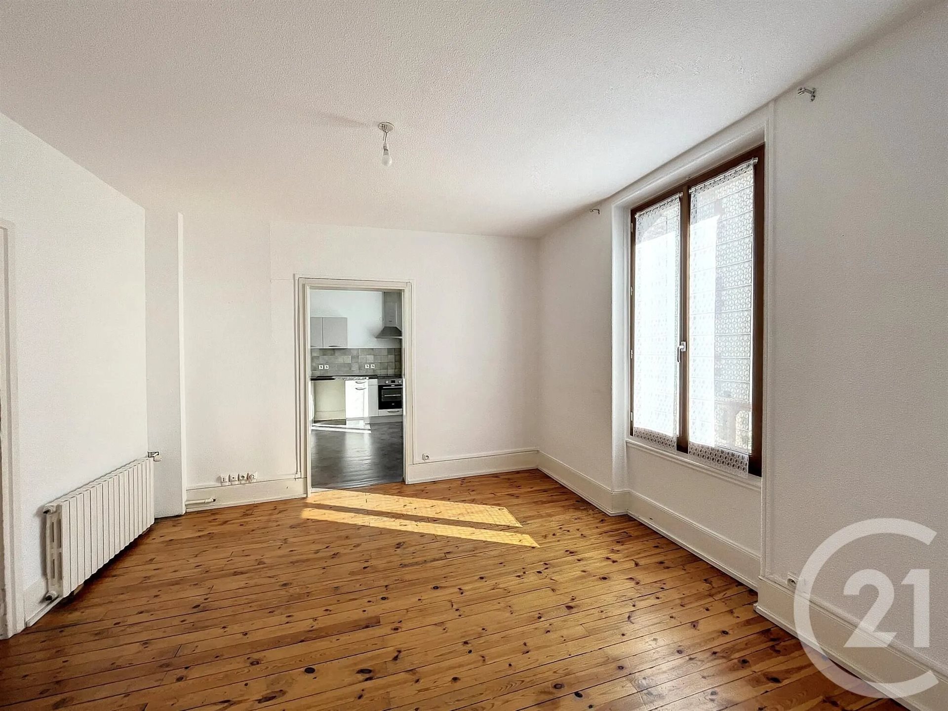 Appartement à louer, 80m², Châtel-Guyon