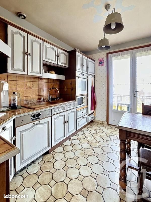 Maison à vendre, 134m², Mozac