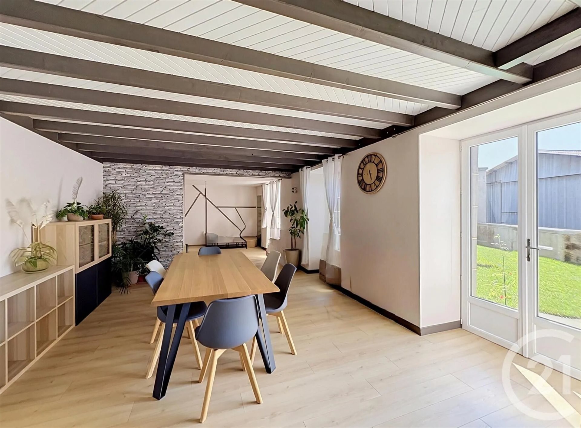 Maison à louer, 157m², Aydat