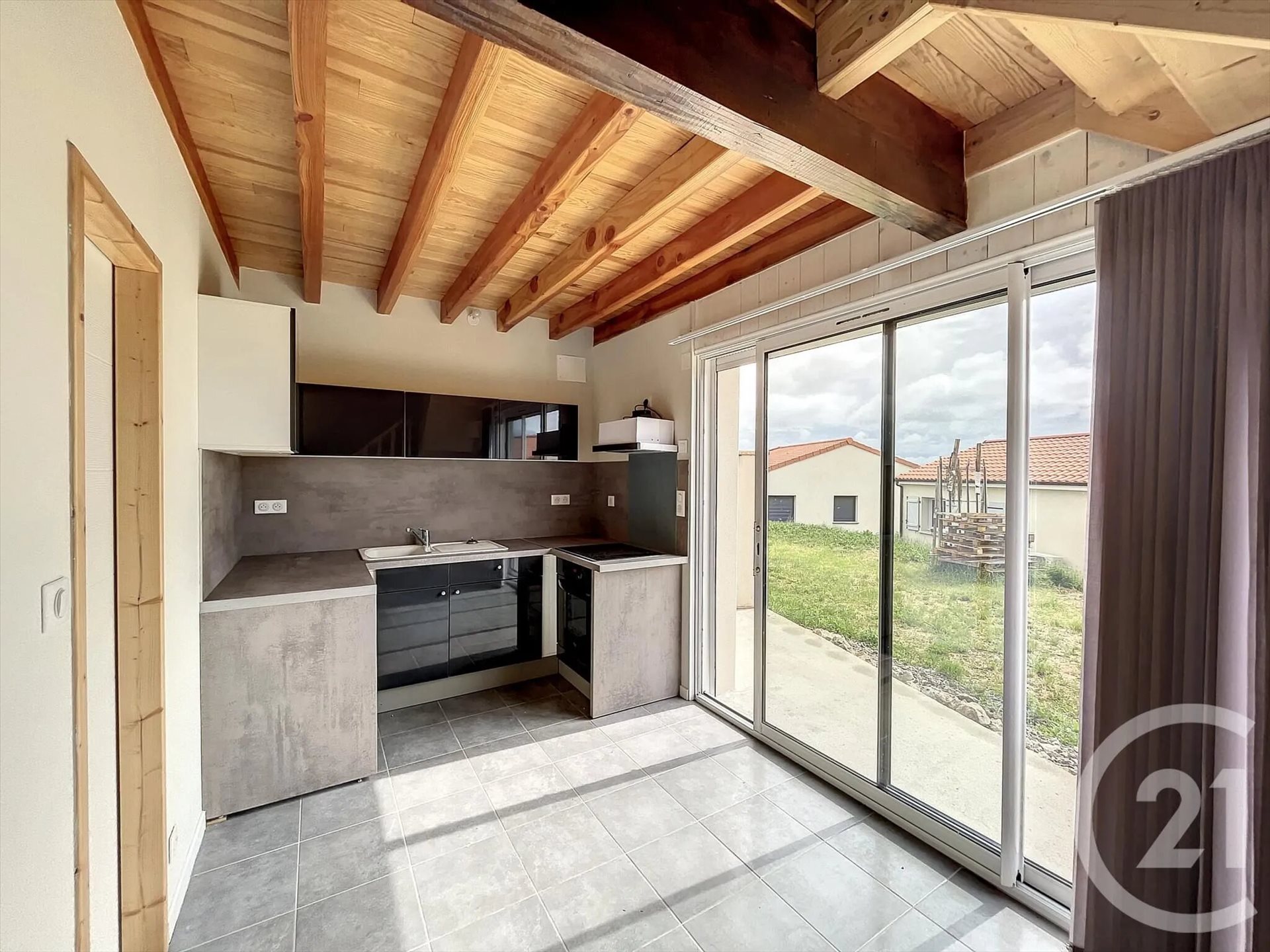 Maison à louer, 37m², Davayat