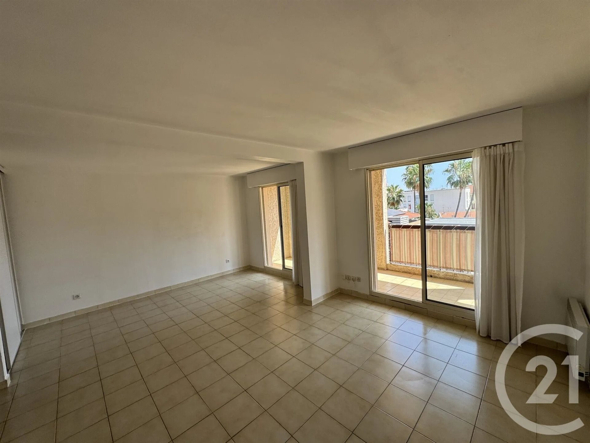 Appartement à louer, 80m², Nice