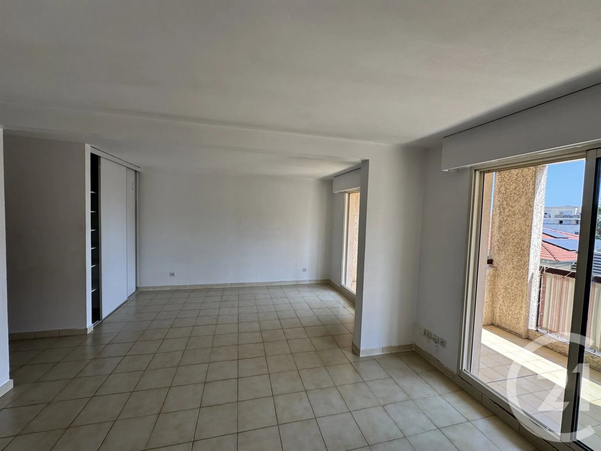 Appartement à louer, 80m², Nice