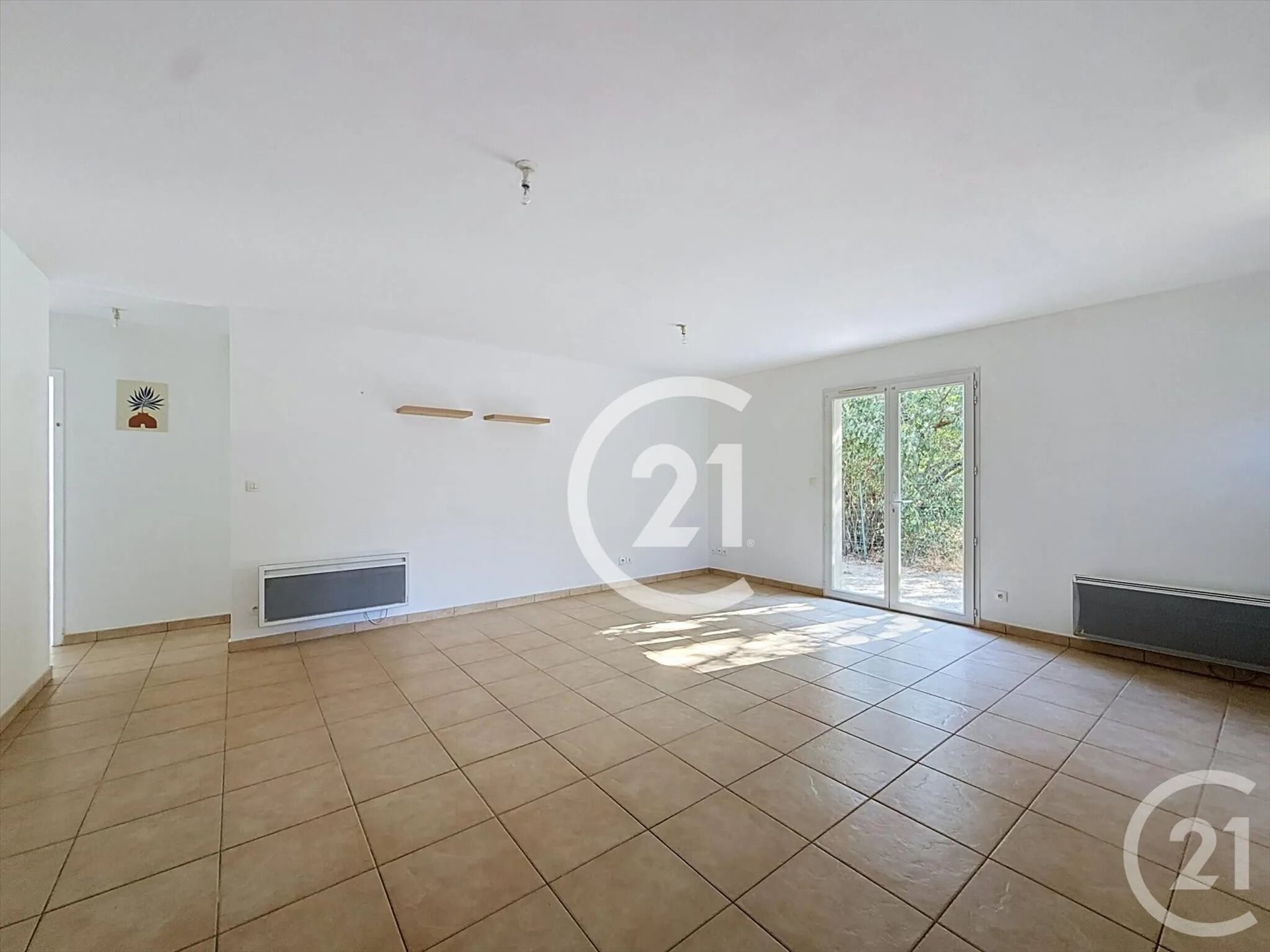 Maison à louer, 87m², Sigogne