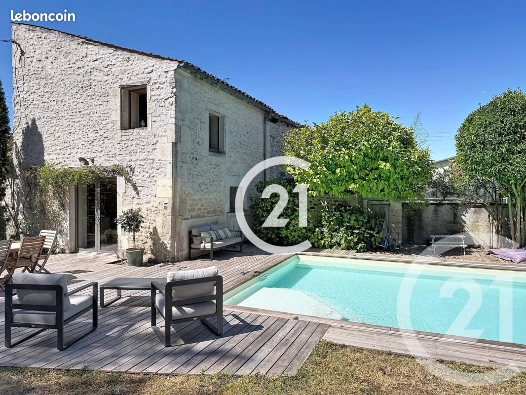 Maison à vendre, 223m², Châteaubernard