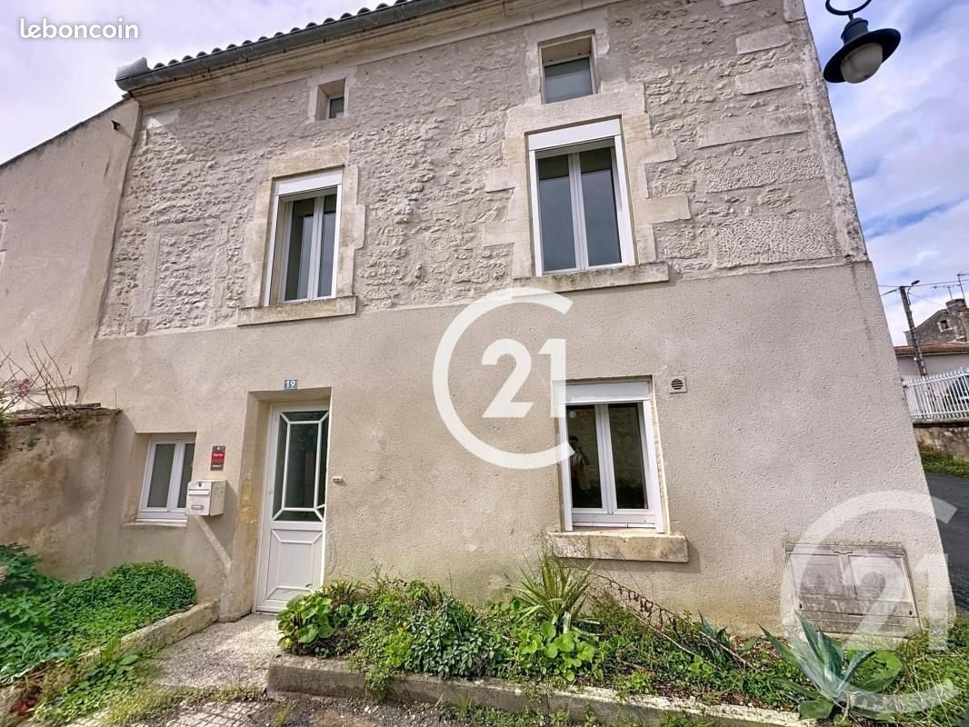Maison à vendre, 93m², Saint-Laurent-de-Cognac