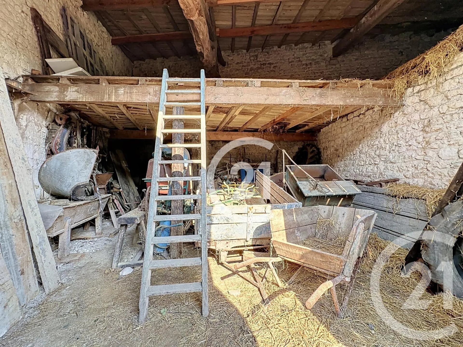 Maison à vendre, 239m², Juillac-le-Coq