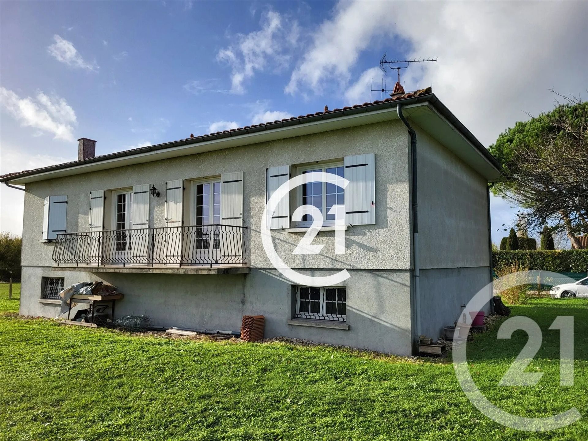 Maison à louer, 128m², Châteaubernard