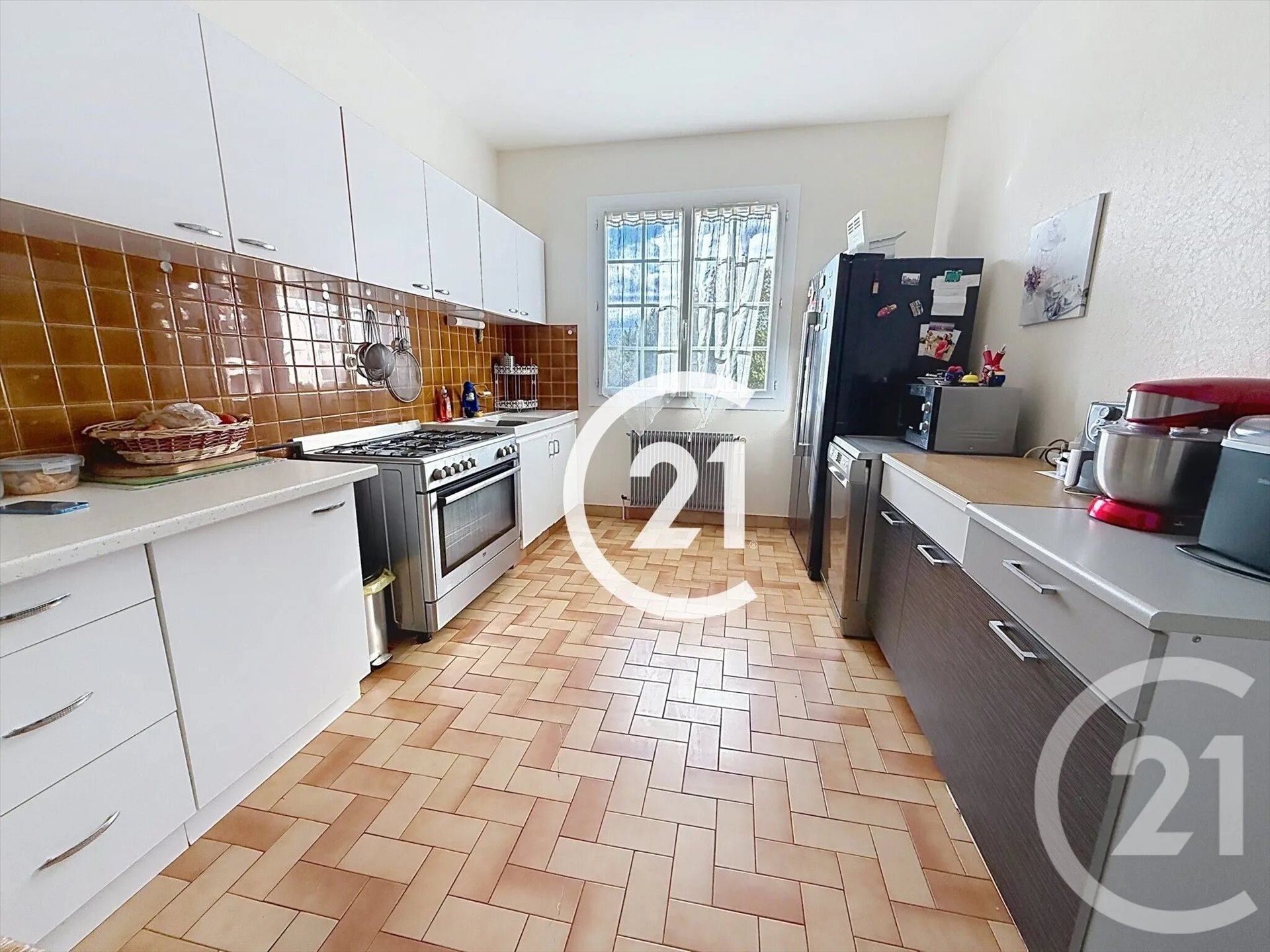 Maison à louer, 128m², Châteaubernard