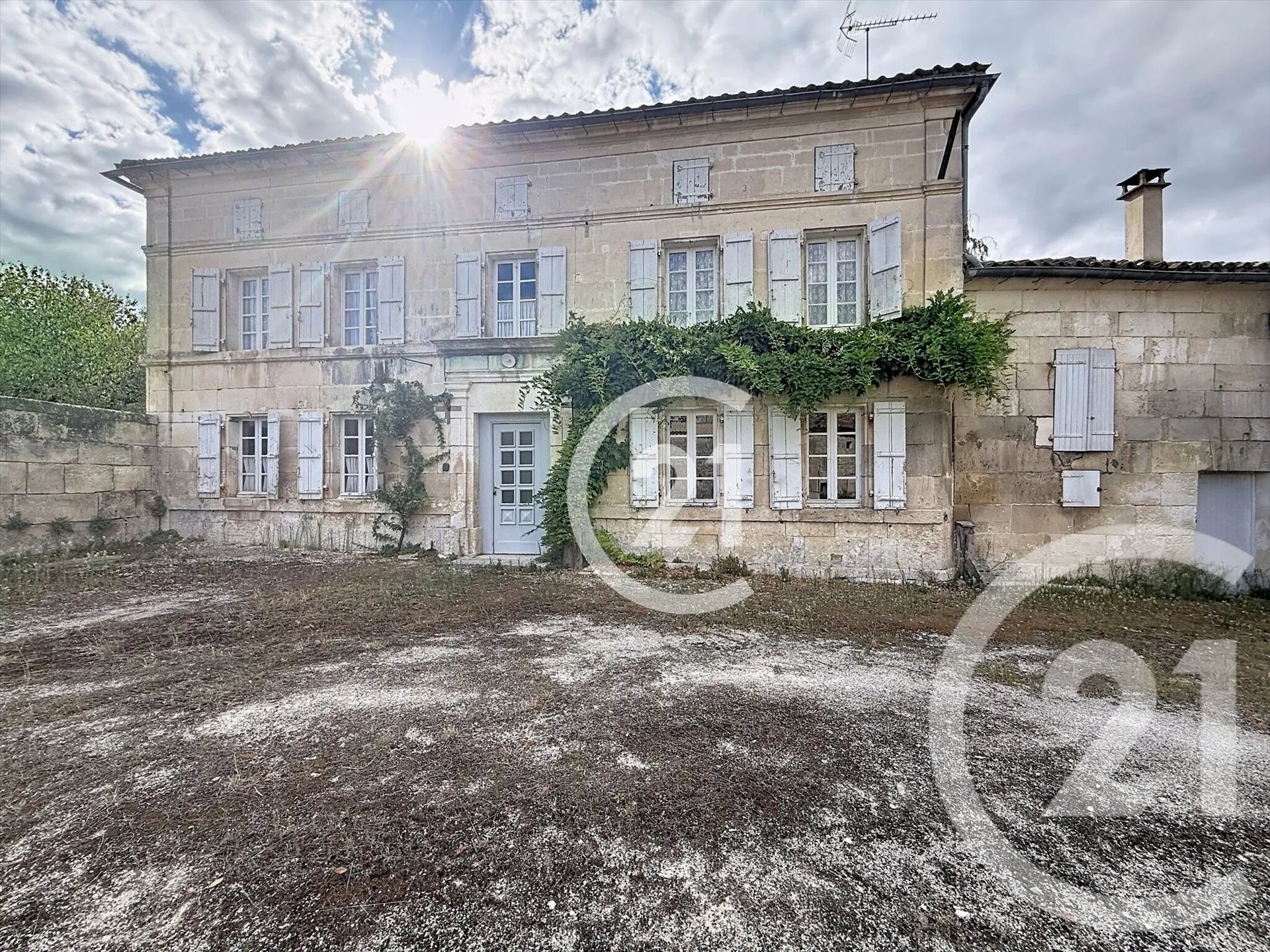 Maison à vendre, 143m², Saint-Même-les-Carrières