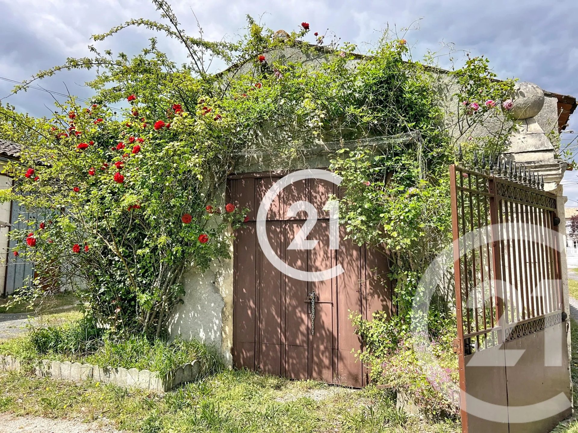 Maison à vendre, 290m², Louzac-Saint-André