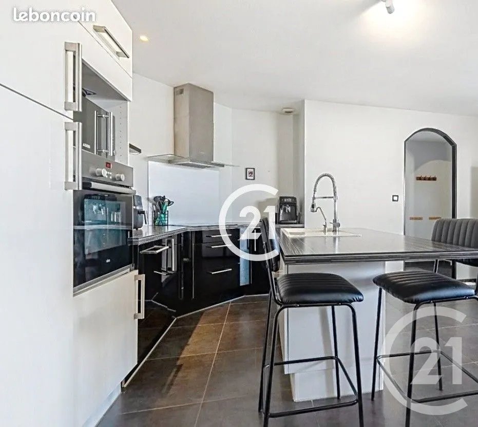 Maison à vendre, 147m², Nercillac