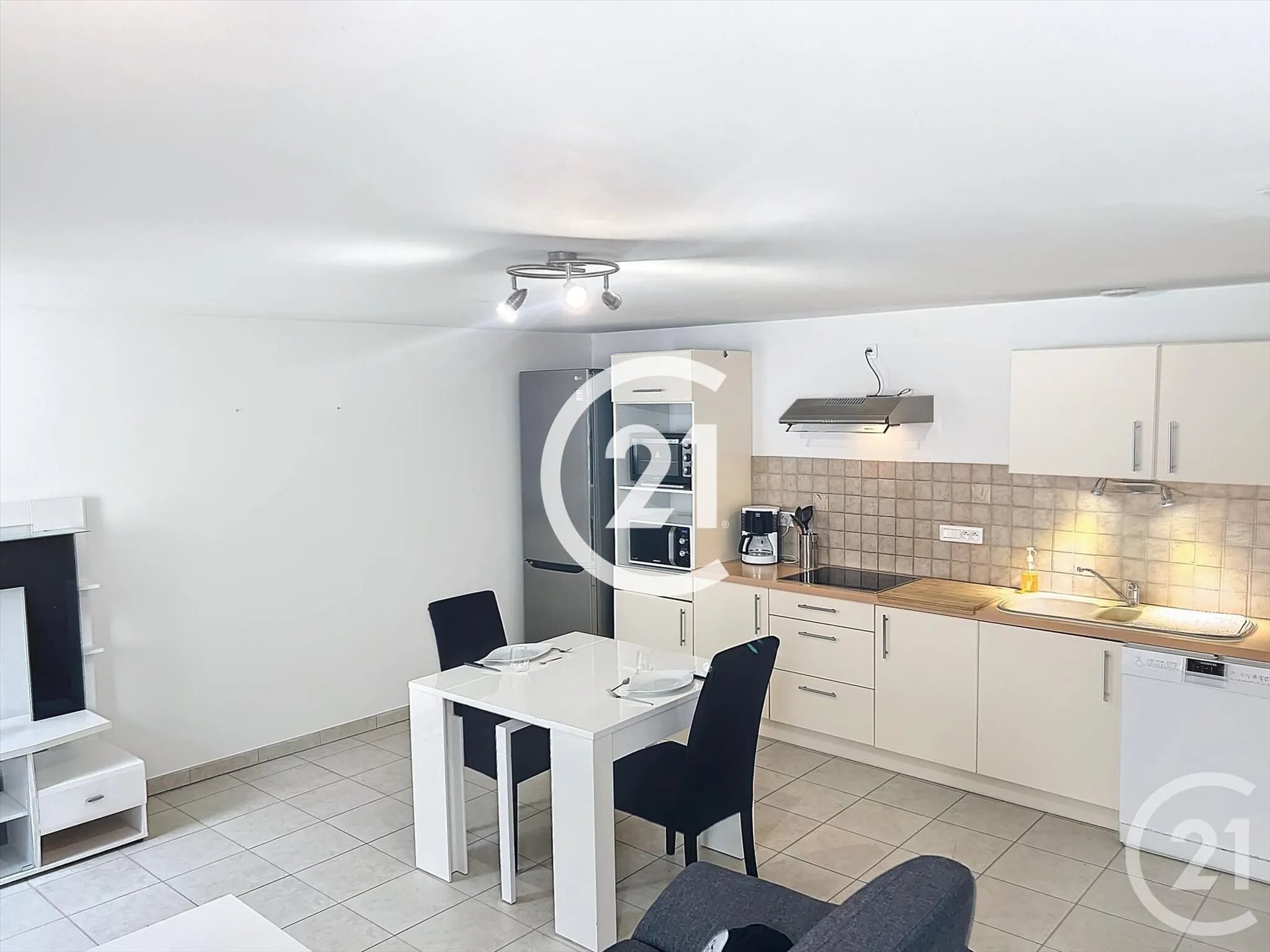 Maison à louer, 47m², Cognac