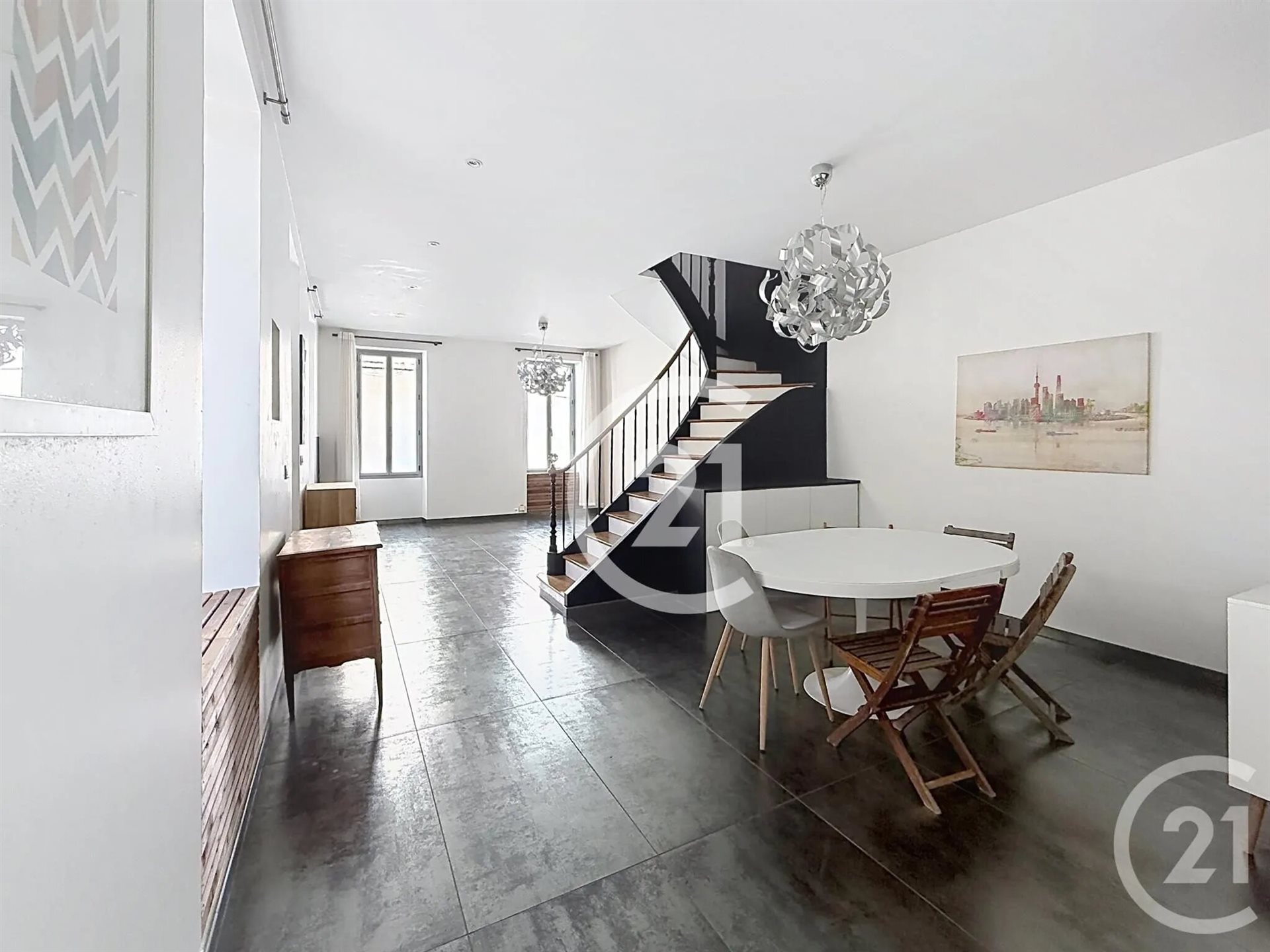 Maison à louer, 136m², Saint-Laurent-de-Cognac