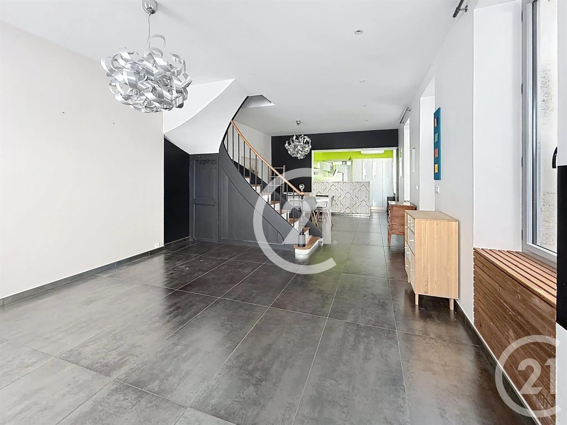 Maison à louer, 136m², Saint-Laurent-de-Cognac