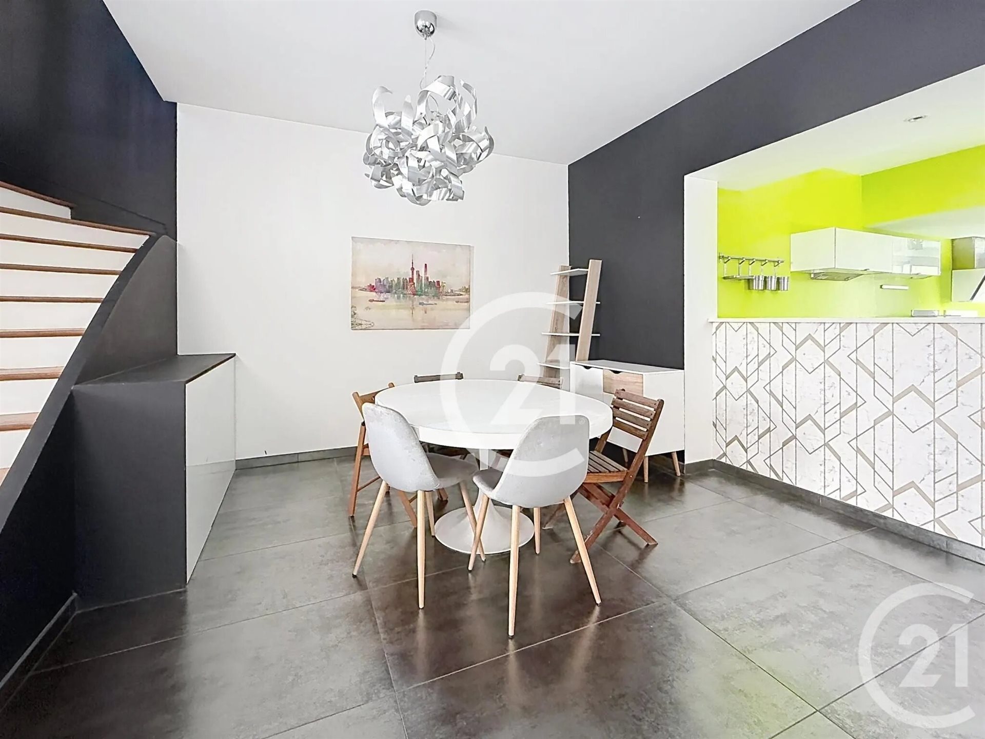 Maison à louer, 136m², Saint-Laurent-de-Cognac